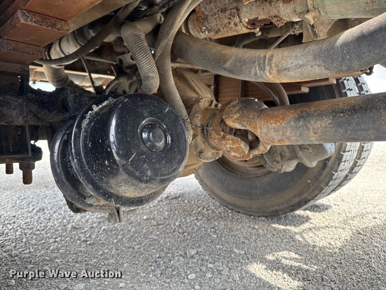 image for item FB5707 1997 Chevrolet C7500 pothole patcher truck