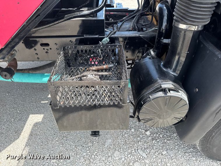 image for item FB5707 1997 Chevrolet C7500 pothole patcher truck