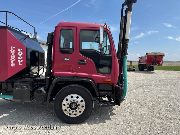image for item FB5707 1997 Chevrolet C7500 pothole patcher truck