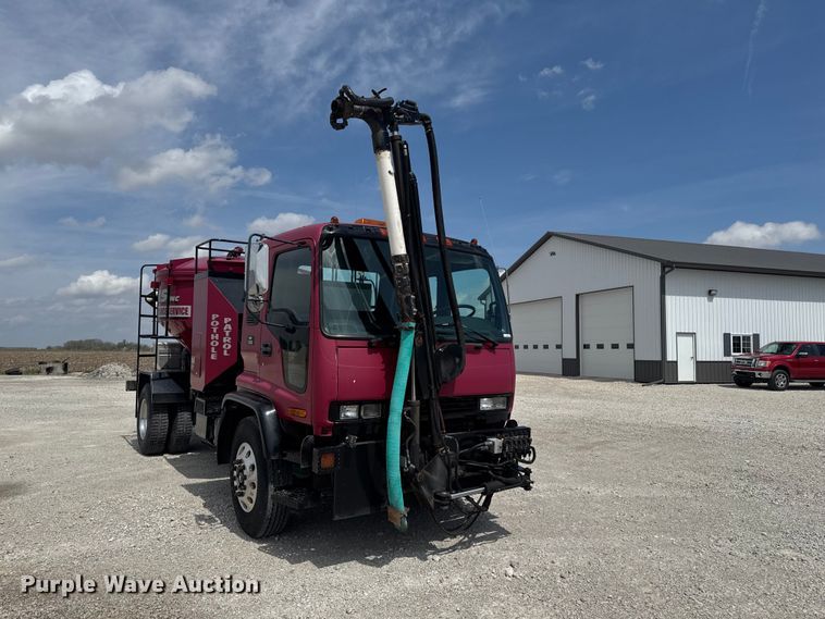 image for item FB5707 1997 Chevrolet C7500 pothole patcher truck