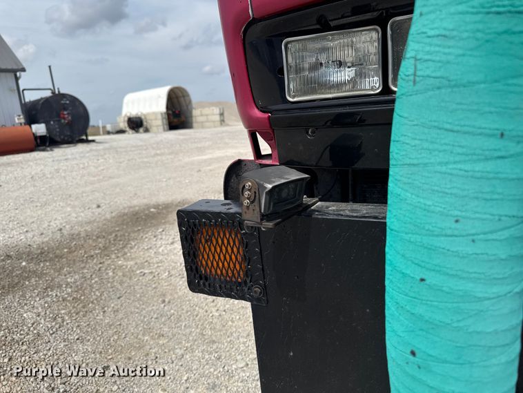 image for item FB5707 1997 Chevrolet C7500 pothole patcher truck