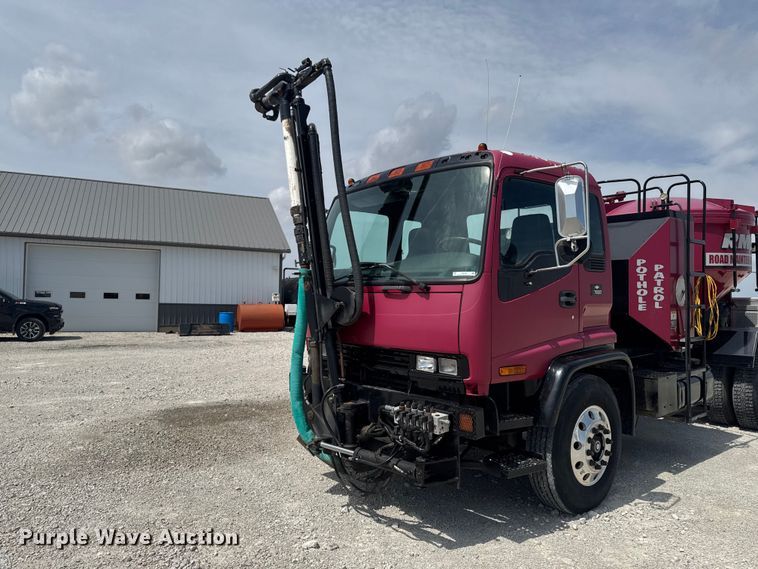 image for item FB5707 1997 Chevrolet C7500 pothole patcher truck