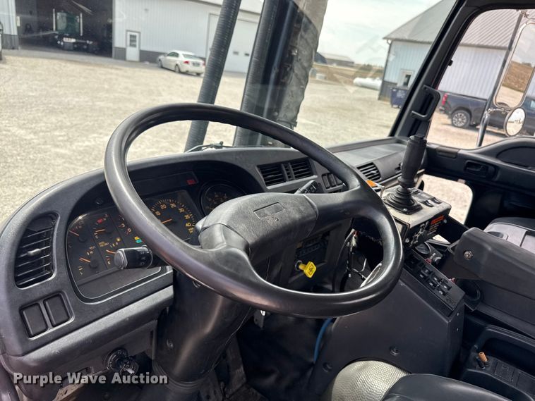 image for item FB5707 1997 Chevrolet C7500 pothole patcher truck