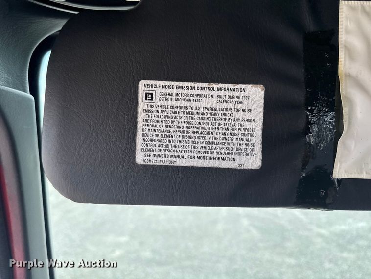 image for item FB5707 1997 Chevrolet C7500 pothole patcher truck