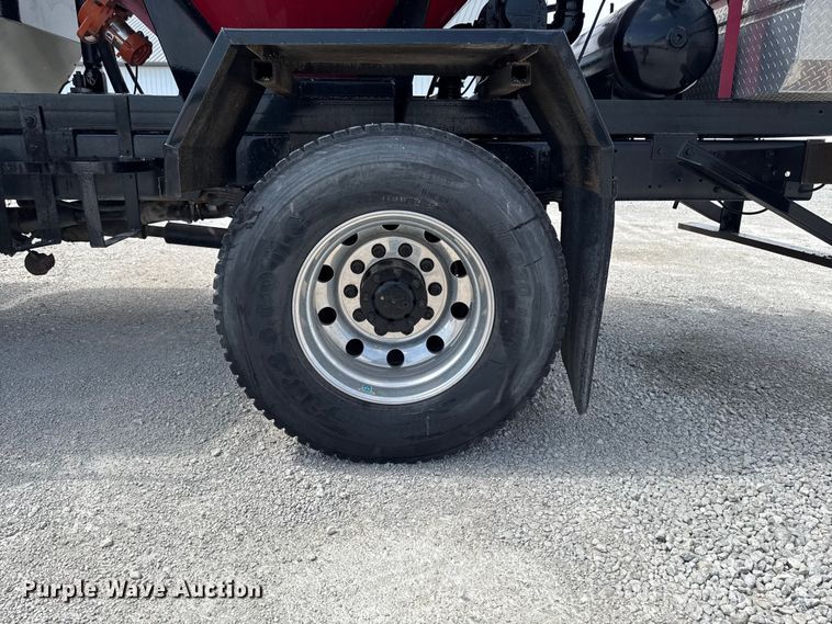image for item FB5707 1997 Chevrolet C7500 pothole patcher truck
