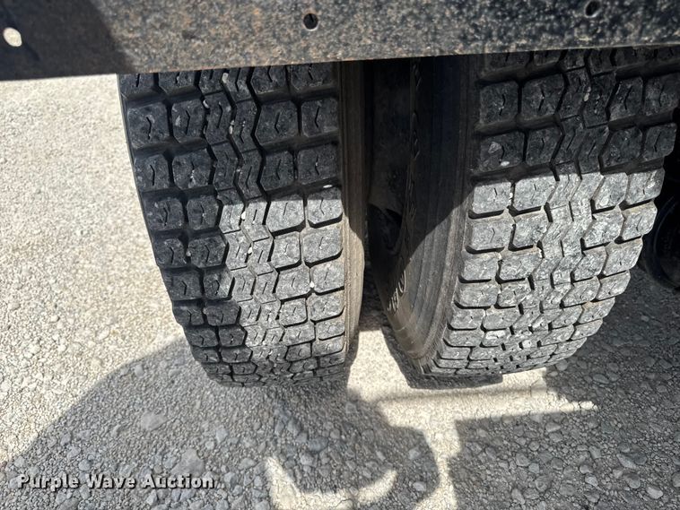 image for item FB5707 1997 Chevrolet C7500 pothole patcher truck