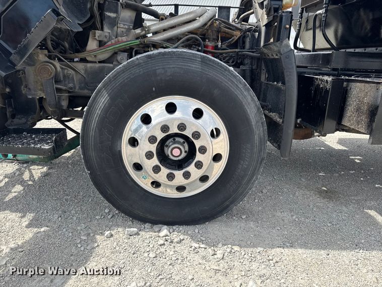 image for item FB5707 1997 Chevrolet C7500 pothole patcher truck