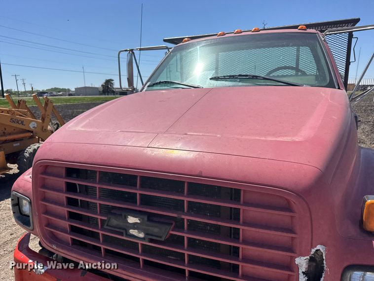 image for item FB7244 1999 Chevrolet C6500 flatbed truck