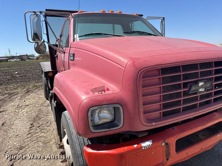 image for item FB7244 1999 Chevrolet C6500 flatbed truck