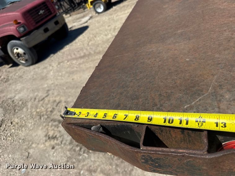 image for item FB7245 1997 GMC C6500 flatbed truck