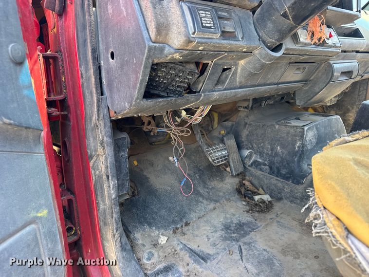 image for item FB7245 1997 GMC C6500 flatbed truck