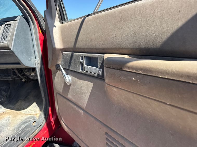 image for item FB7245 1997 GMC C6500 flatbed truck