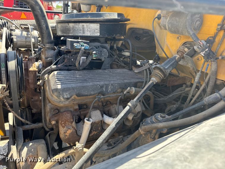 image for item FB7245 1997 GMC C6500 flatbed truck