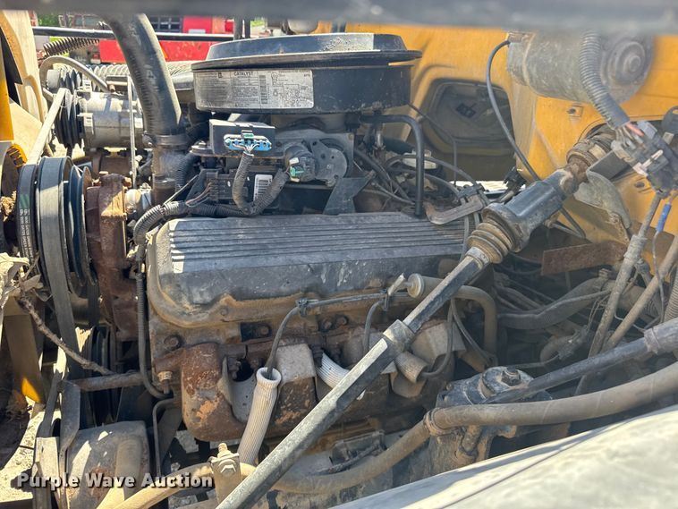 image for item FB7245 1997 GMC C6500 flatbed truck