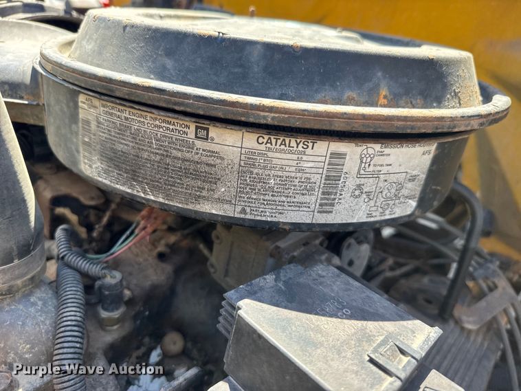 image for item FB7245 1997 GMC C6500 flatbed truck