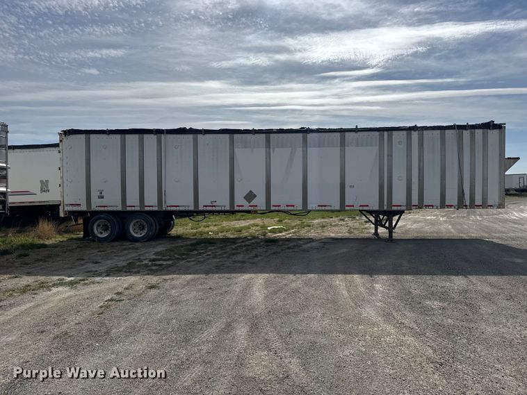 image for item FB7264 1992 Wabash walking floor trailer