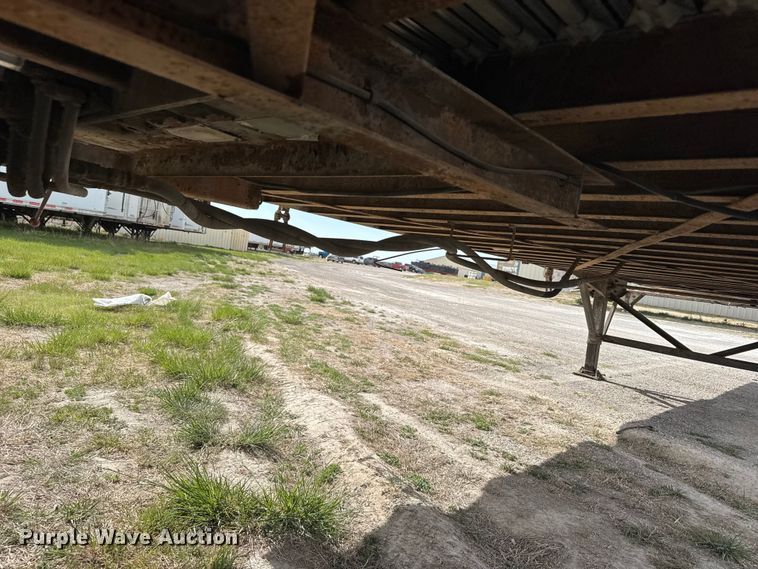 image for item FB7264 1992 Wabash walking floor trailer
