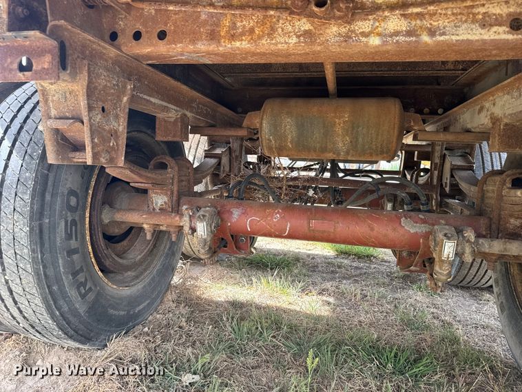 image for item FB7264 1992 Wabash walking floor trailer