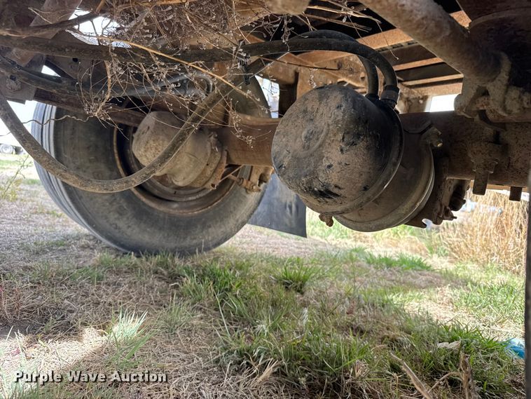 image for item FB7264 1992 Wabash walking floor trailer