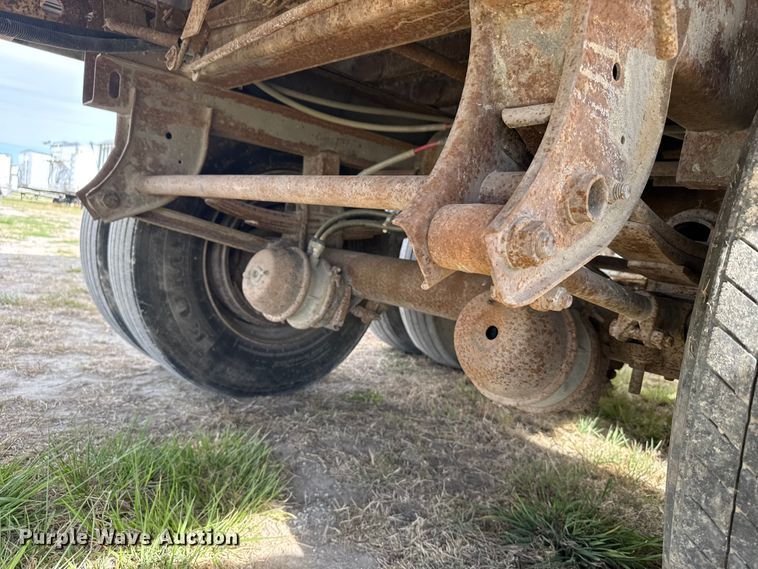 image for item FB7264 1992 Wabash walking floor trailer