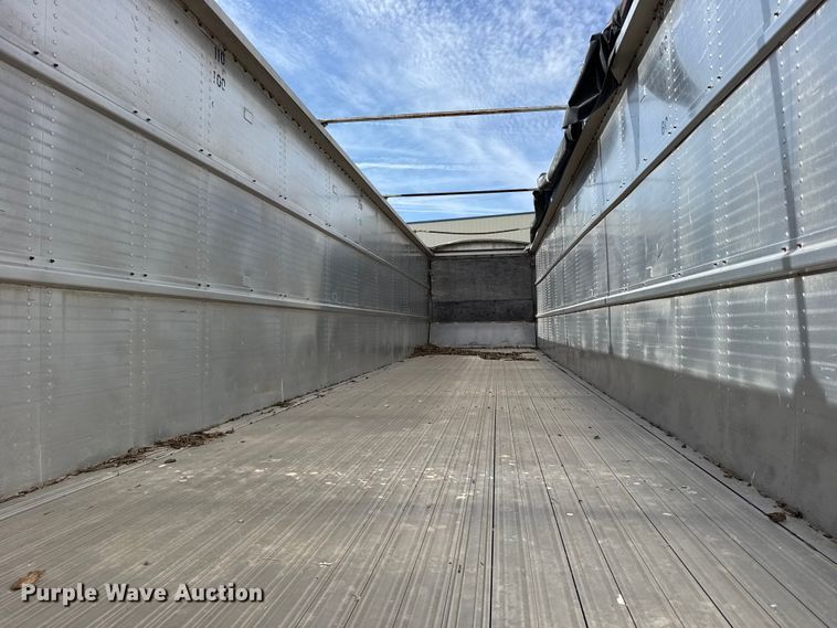 image for item FB7264 1992 Wabash walking floor trailer