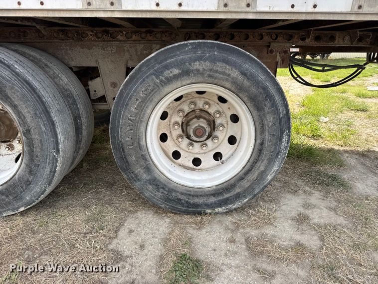 image for item FB7264 1992 Wabash walking floor trailer