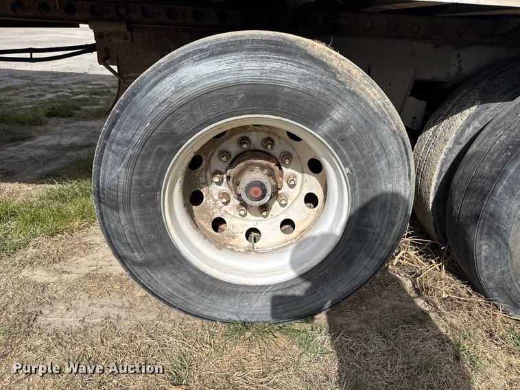 image for item FB7264 1992 Wabash walking floor trailer