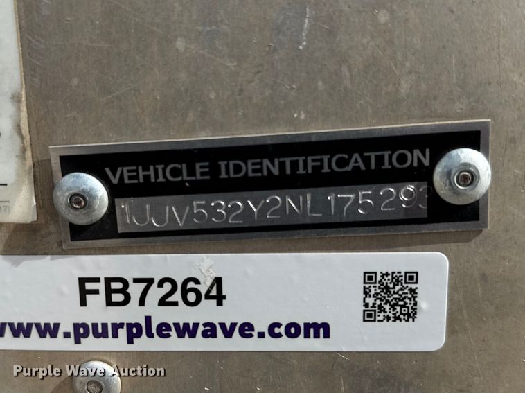 image for item FB7264 1992 Wabash walking floor trailer