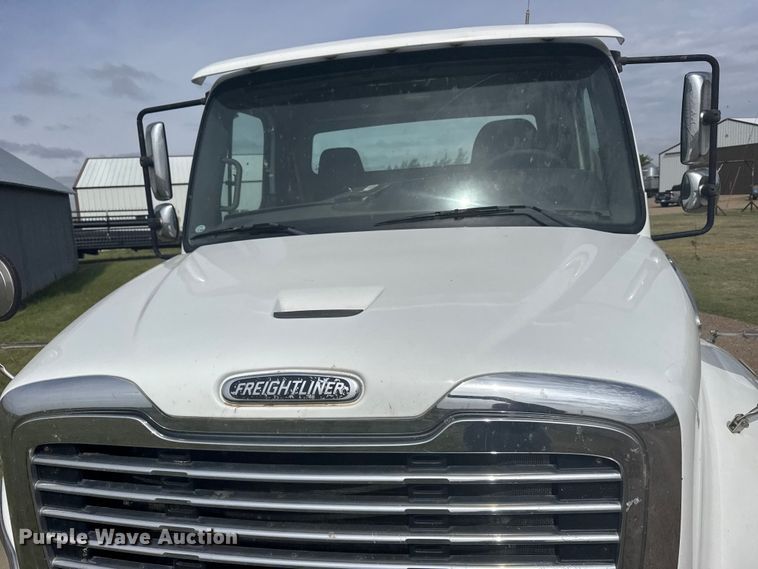 image for item FB7309 2012 Freightliner M2 112 semi truck