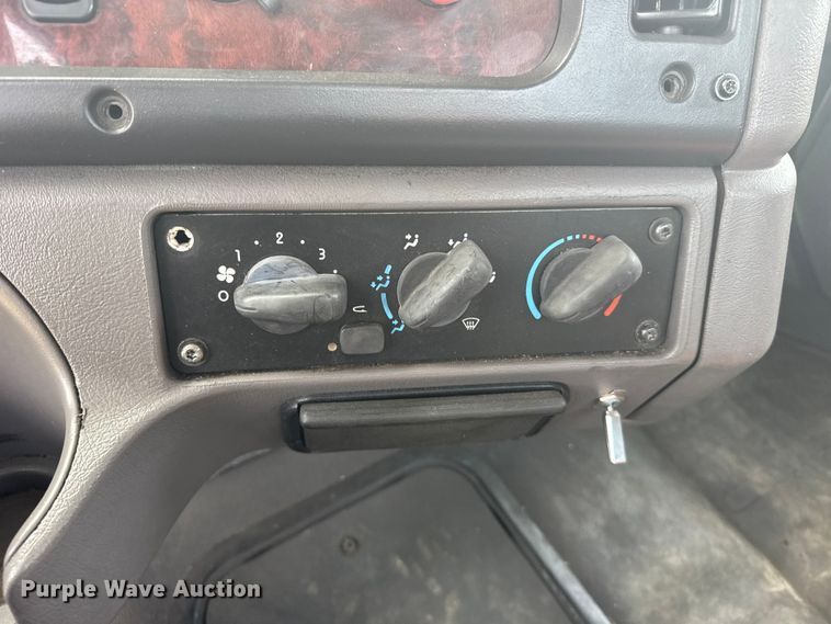 image for item FB7309 2012 Freightliner M2 112 semi truck