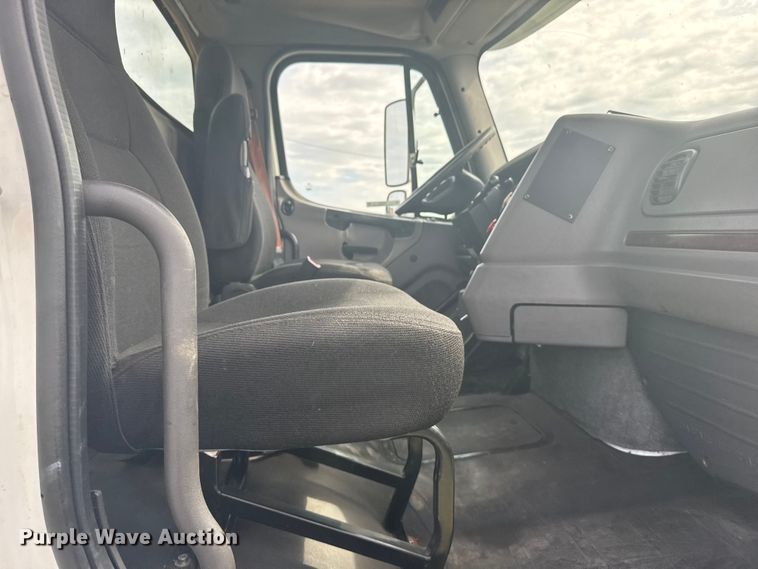 image for item FB7309 2012 Freightliner M2 112 semi truck