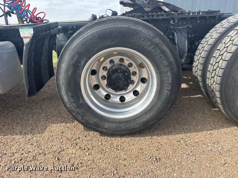 image for item FB7309 2012 Freightliner M2 112 semi truck