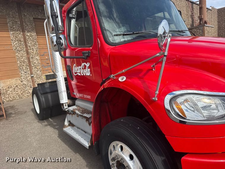 image for item FB7310 2011 Freightliner Business Class M2 semi truck