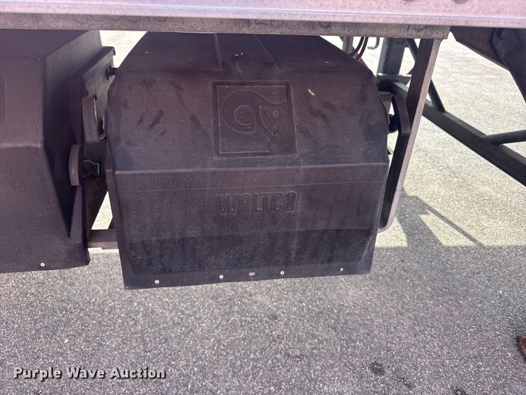 image for item FB7311 2004 Trailmobile delivery trailer