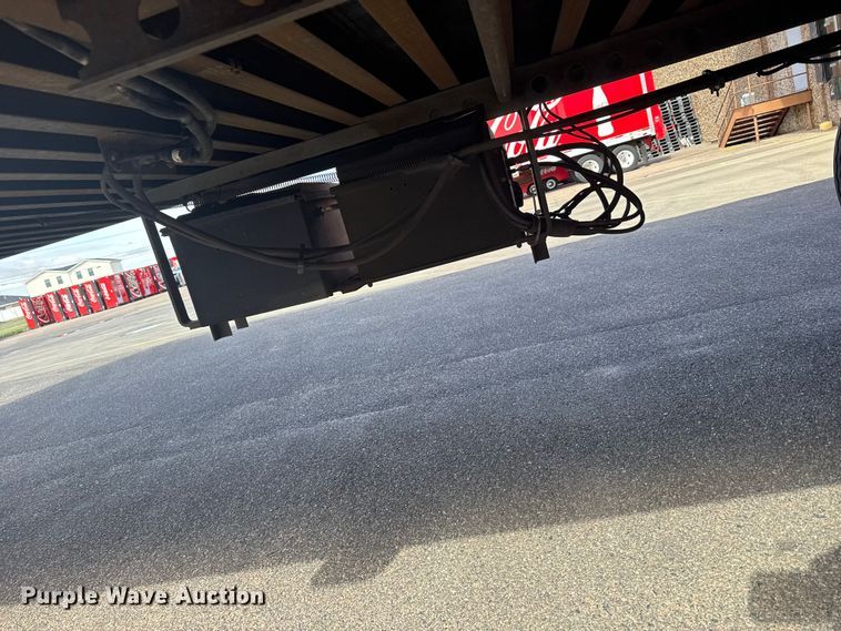 image for item FB7312 2004 Trailmobile delivery trailer