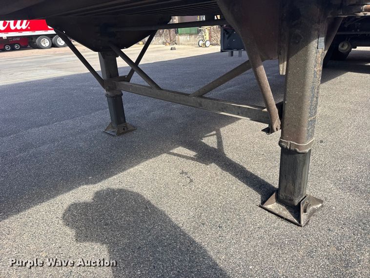 image for item FB7312 2004 Trailmobile delivery trailer