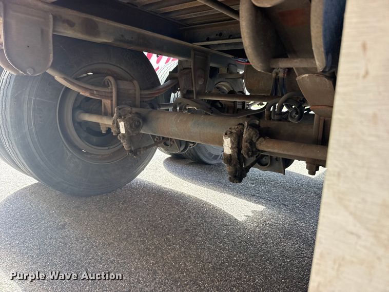 image for item FB7312 2004 Trailmobile delivery trailer