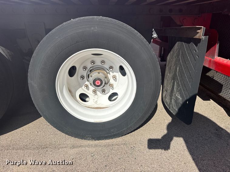 image for item FB7313 2004 Trailmobile delivery trailer