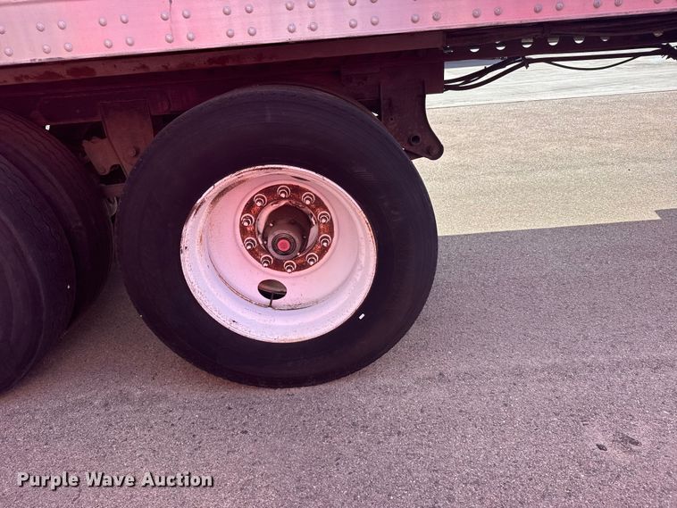 image for item FB7313 2004 Trailmobile delivery trailer