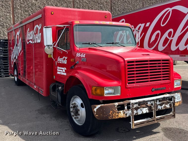image for item FB7314 1999 International 4700 delivery truck