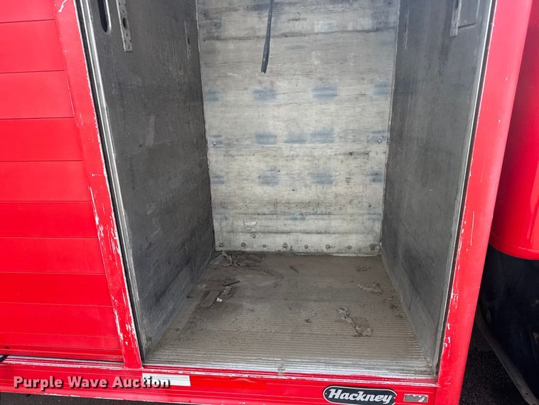 image for item FB7314 1999 International 4700 delivery truck