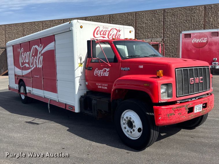 image for item FB7315 1994 GMC C6500 delivery truck