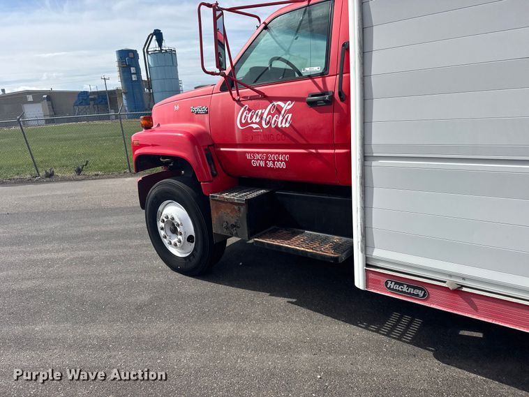 image for item FB7315 1994 GMC C6500 delivery truck