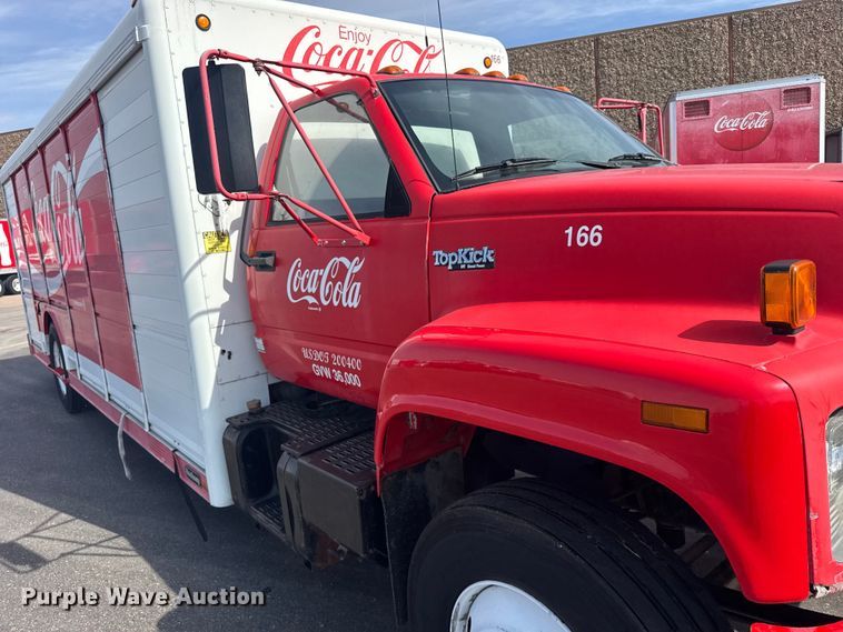 image for item FB7315 1994 GMC C6500 delivery truck