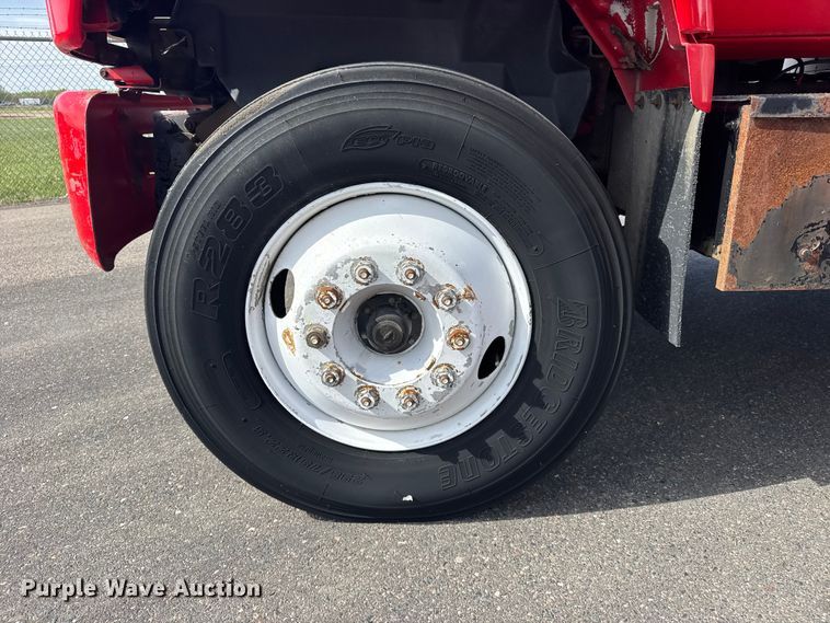 image for item FB7315 1994 GMC C6500 delivery truck