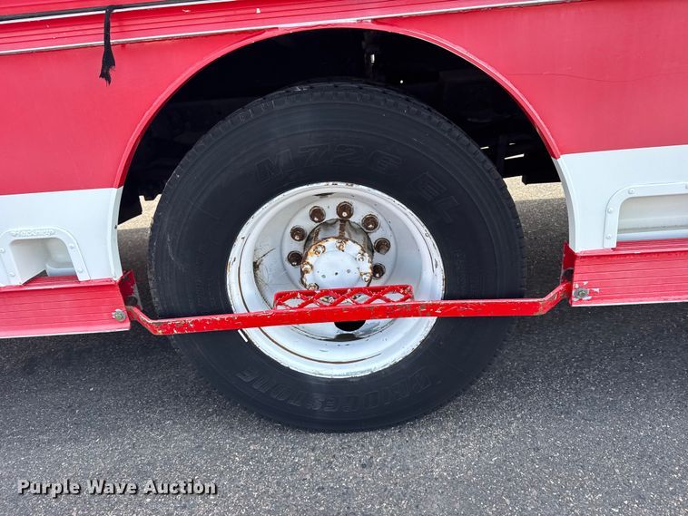image for item FB7315 1994 GMC C6500 delivery truck