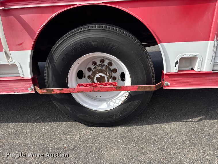 image for item FB7315 1994 GMC C6500 delivery truck