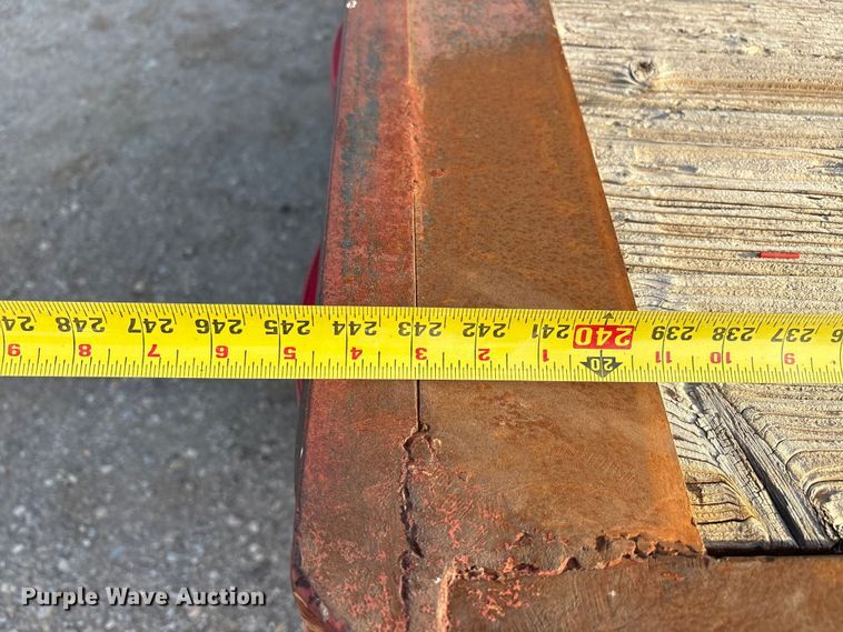 image for item FC2156 1999 GMC C7 flatbed truck