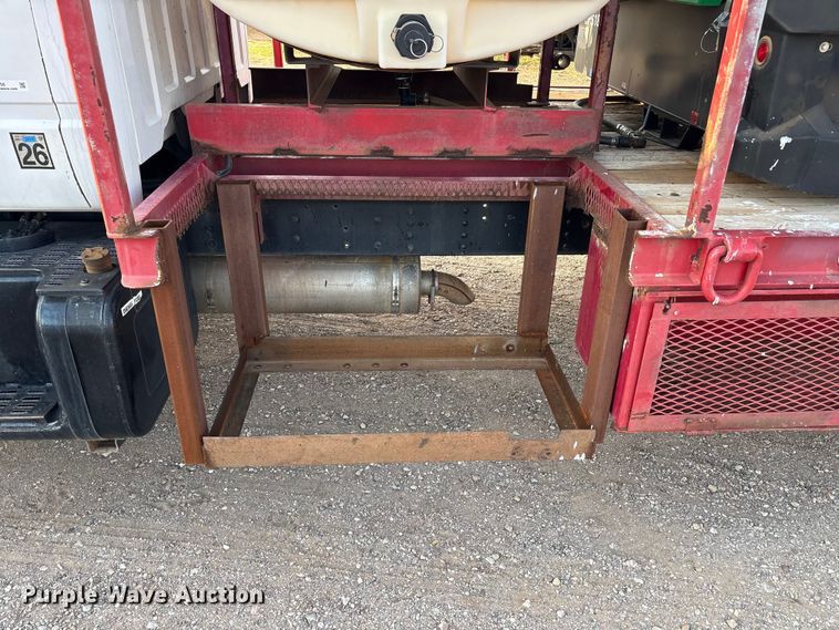 image for item FC2156 1999 GMC C7 flatbed truck