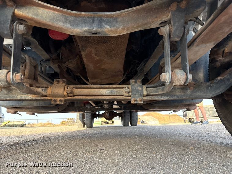 image for item FC2156 1999 GMC C7 flatbed truck